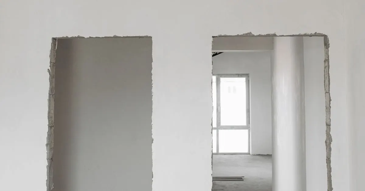 איך מממנים בניית ממ"ד בבית קיים: הגדלת משכנתא, משכנתא לכל מטרה או הלוואה אישית — עם חישוב על 160,000 ש"ח | יועצת משכנתאות באשקלון