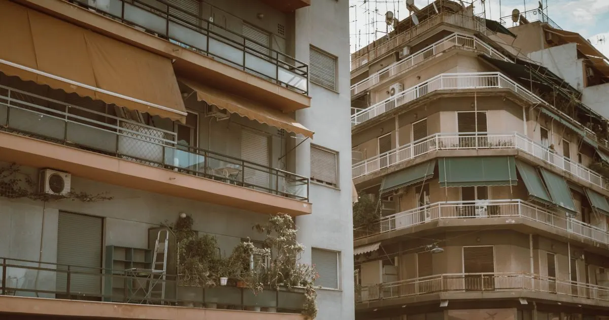 קונה דירה להשקעה בחו"ל? כך באמת ממנים אותה מישראל — ומה זה עושה למס שלך | אשקלון והדרום